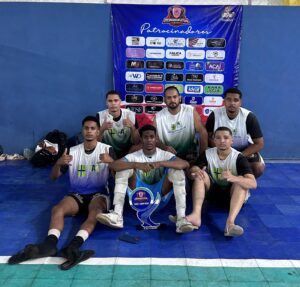 Equipe de Futsal de alunos da FAG Conquista o 2º Lugar no II Torneio de Futsal EJC em Itambé